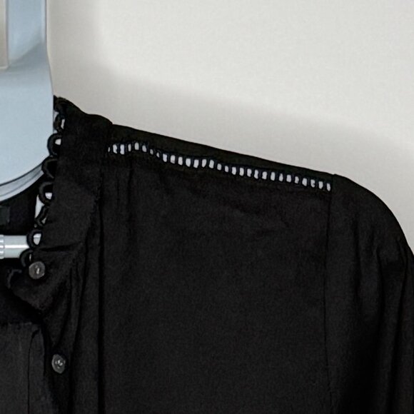 Ann Taylor Scallop Trim Blouse - Picture 7 of 10